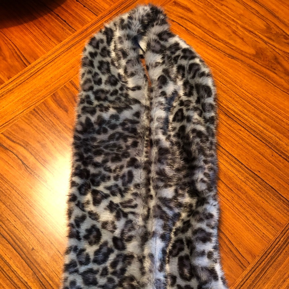 J. Crew Kid’s Grey Animal Print Faux Fur Scarf with Pockets